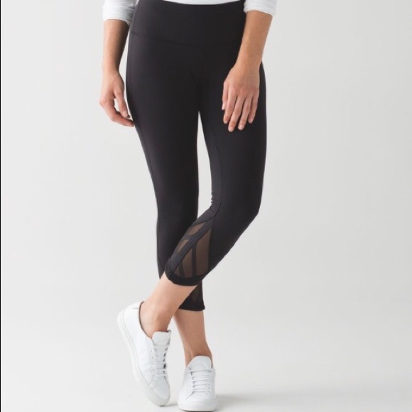 lululemon athletica Pants - Lululemon Essential Rhythm Crop